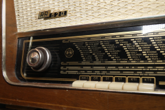 radio-5